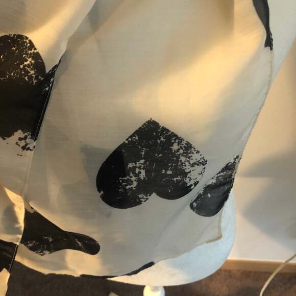 Beautiful Sheer White Scarf with Black Hearts - Picture 3 of 4
